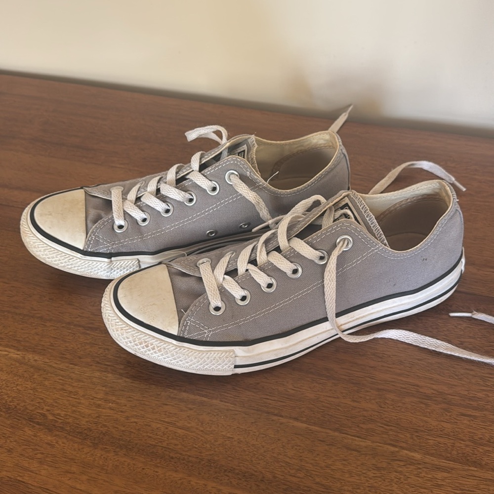 Converse - Picture 2 of 5